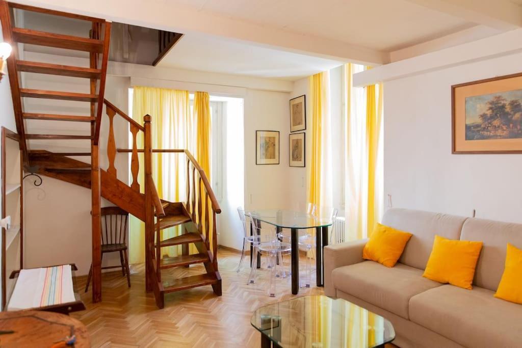 Charming 1Br Apartment Floransa Dış mekan fotoğraf